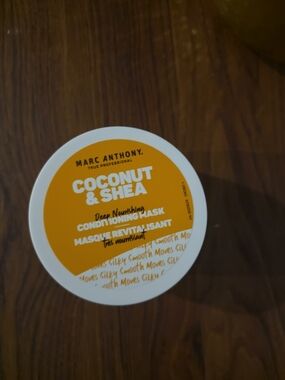 Marc Anthony Coconut & Shea Conditioning Mask - Yellow and White
